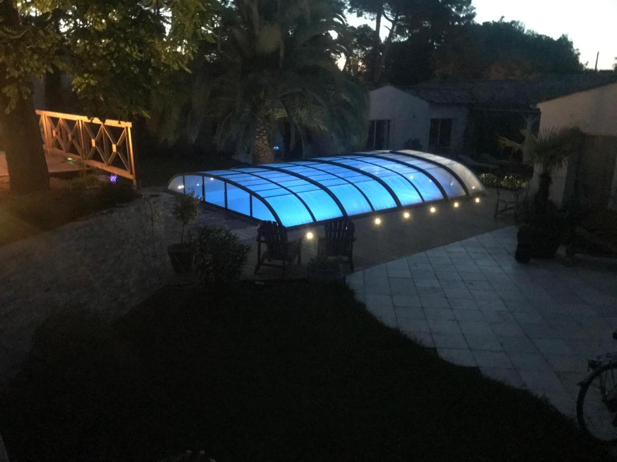 La Maison De La Dune - Chambres Climatisees - Jacuzzi 1Ere Seance Offerte - Piscine Chauffee Avec Abri Amovible - Plage Situee A 200M, Acces Direct Par Le Bois La Couarde-sur-Mer Luaran gambar